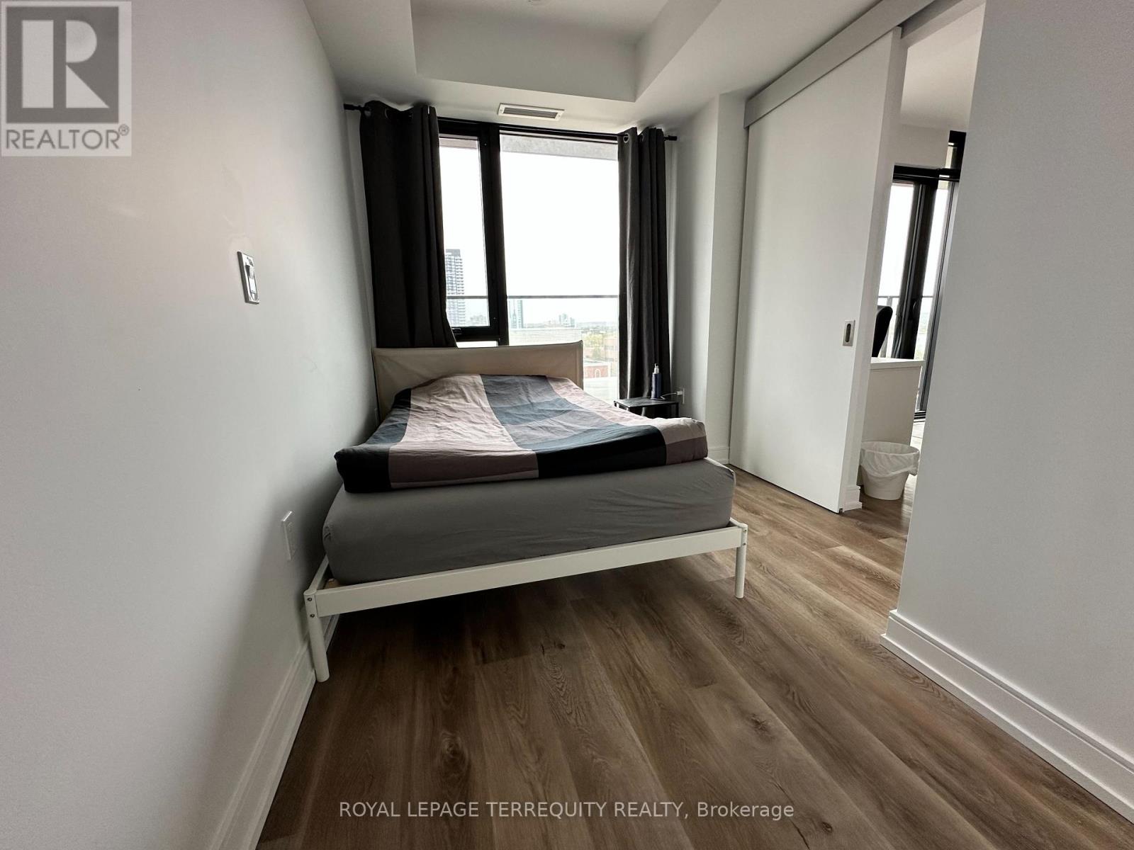 812 - 1 Jarvis Street, Hamilton, Ontario  L8R 3J2 - Photo 10 - X12575812