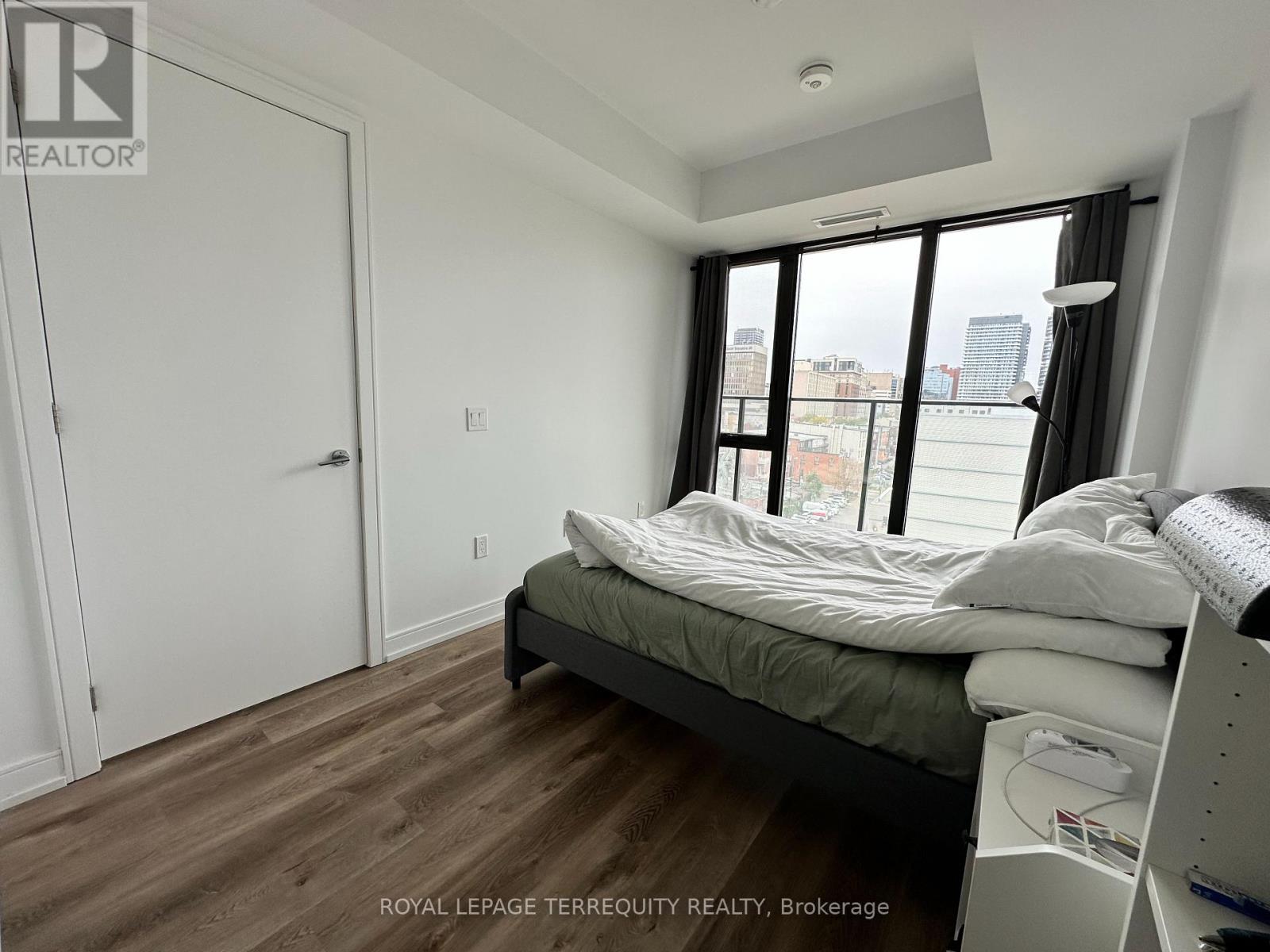 812 - 1 Jarvis Street, Hamilton, Ontario  L8R 3J2 - Photo 7 - X12575812