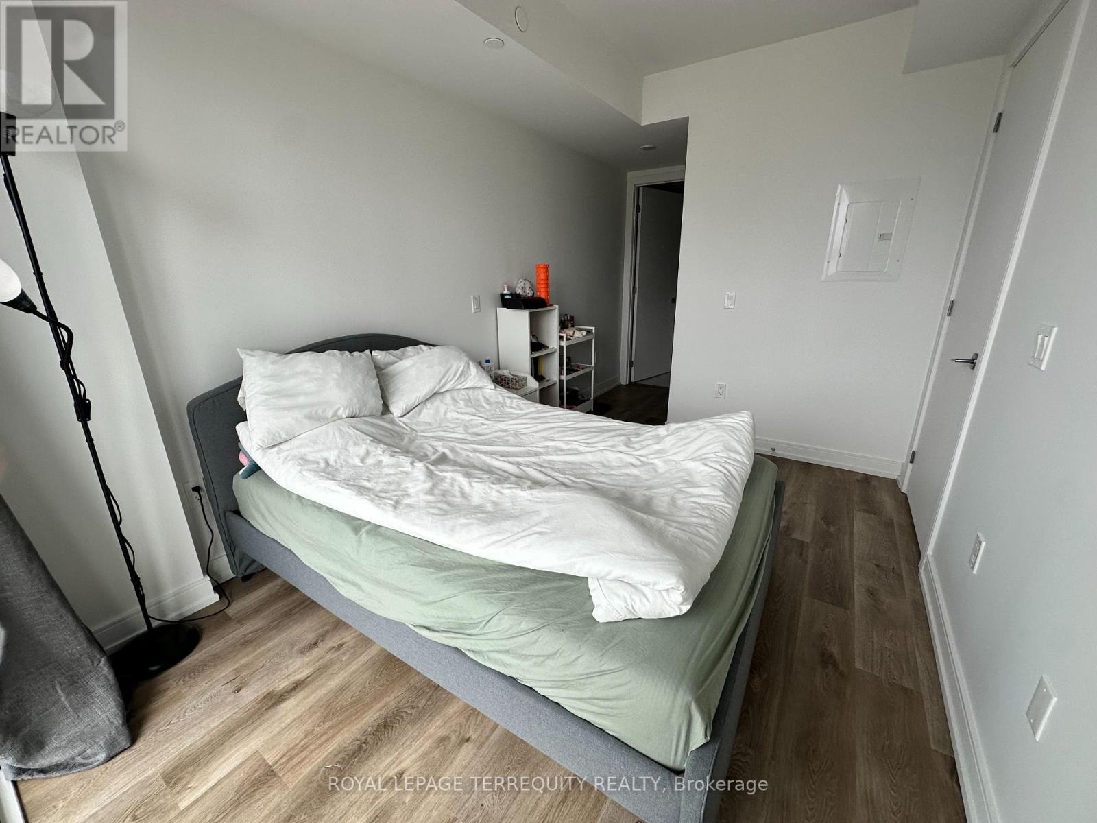 812 - 1 Jarvis Street, Hamilton, Ontario  L8R 3J2 - Photo 8 - X12575812