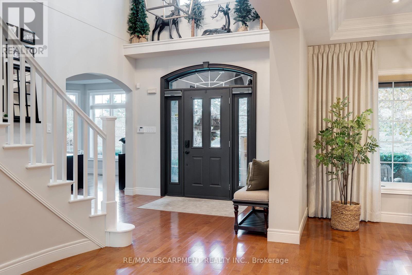 37 Appaloosa Trail, Hamilton, Ontario  L0R 1H3 - Photo 17 - X12575826