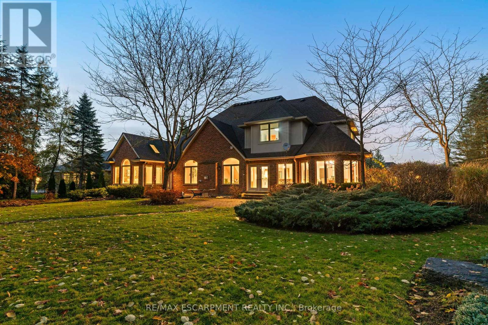 37 Appaloosa Trail, Hamilton, Ontario  L0R 1H3 - Photo 39 - X12575826