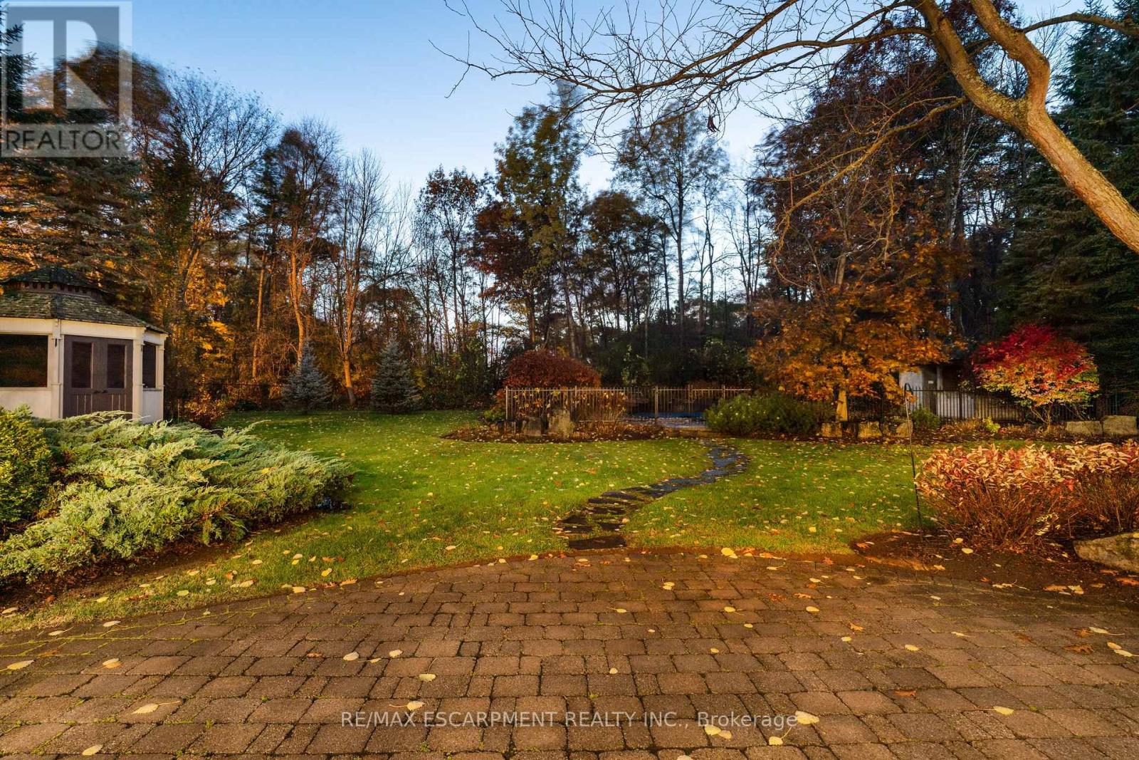 37 Appaloosa Trail, Hamilton, Ontario  L0R 1H3 - Photo 40 - X12575826