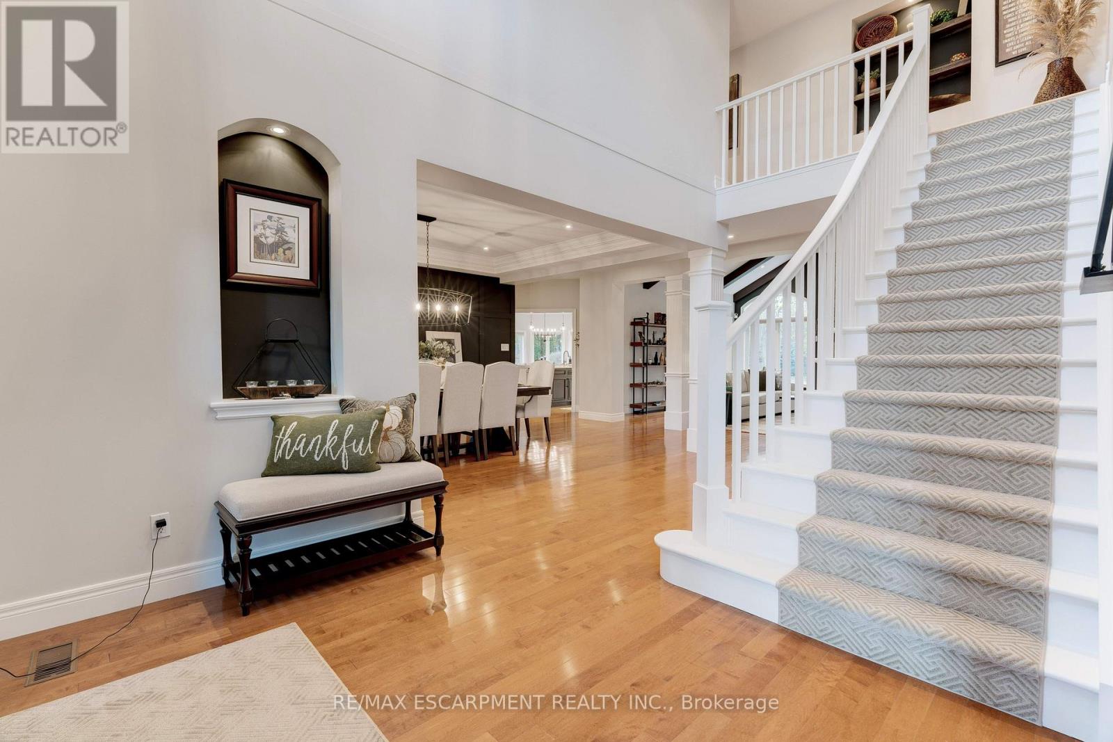 37 Appaloosa Trail, Hamilton, Ontario  L0R 1H3 - Photo 7 - X12575826