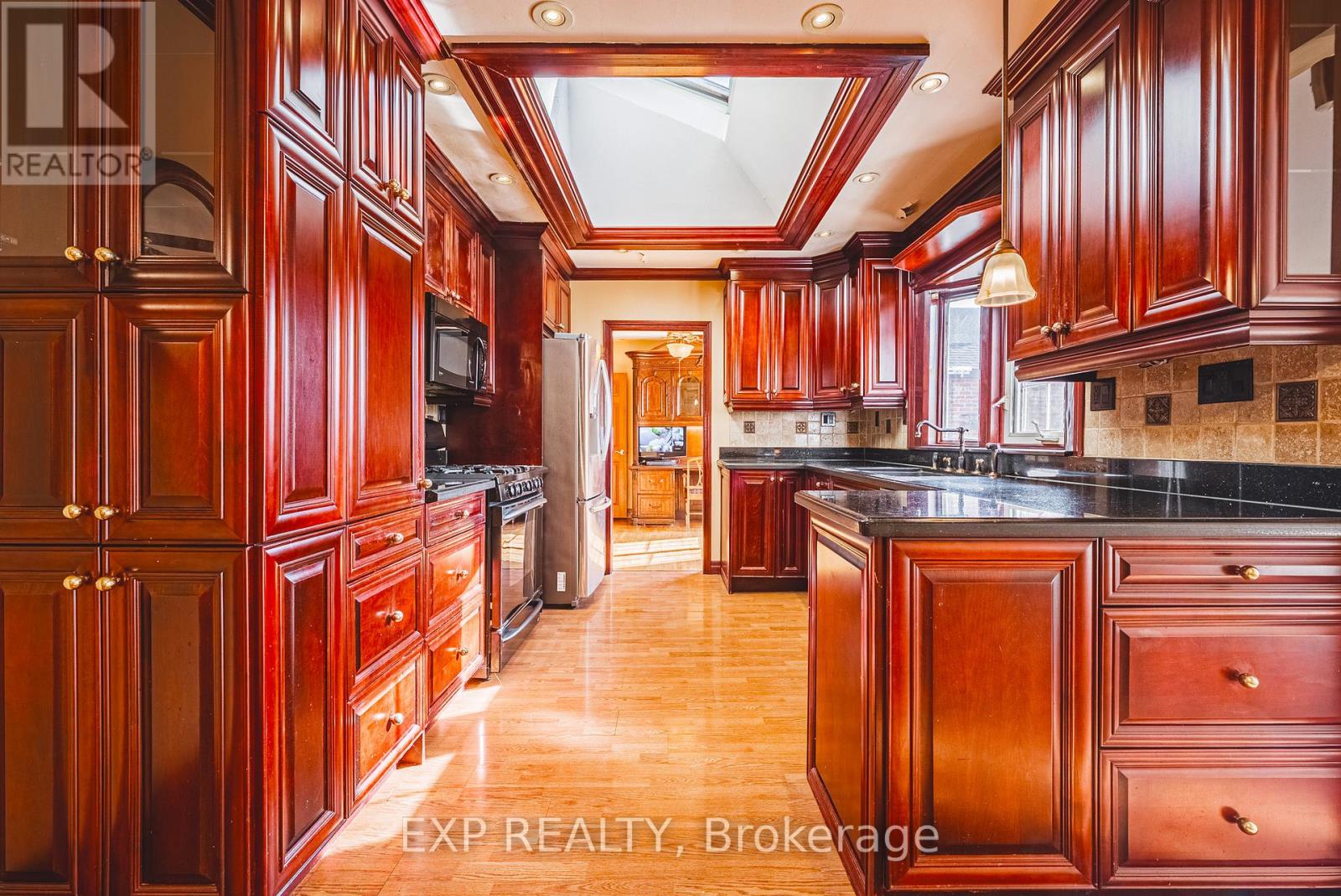 1164 Barton Street, Hamilton, Ontario  L8E 5H1 - Photo 13 - X12575912