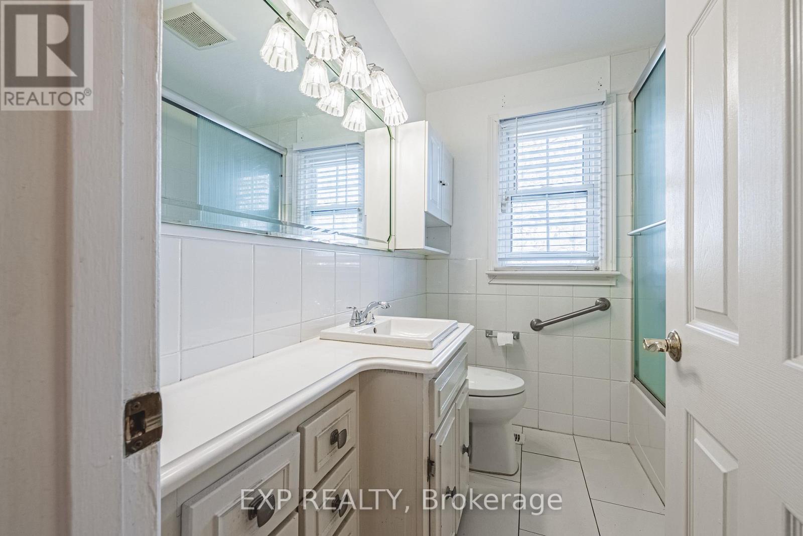 1164 Barton Street, Hamilton, Ontario  L8E 5H1 - Photo 19 - X12575912