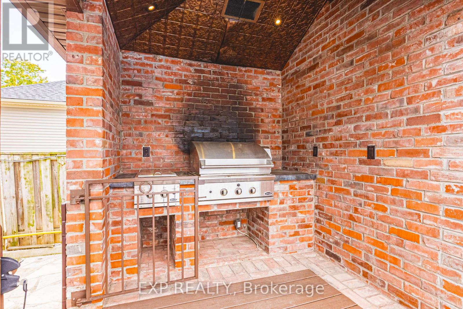 1164 Barton Street, Hamilton, Ontario  L8E 5H1 - Photo 36 - X12575912