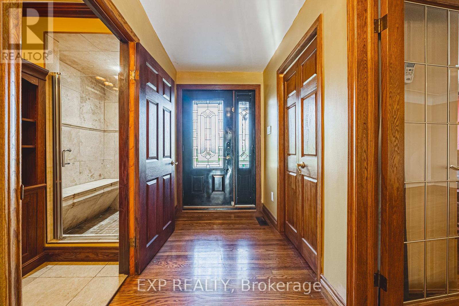 1164 Barton Street, Hamilton, Ontario  L8E 5H1 - Photo 4 - X12575912