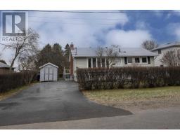77 Gertrude AVE, Thunder Bay, Ontario