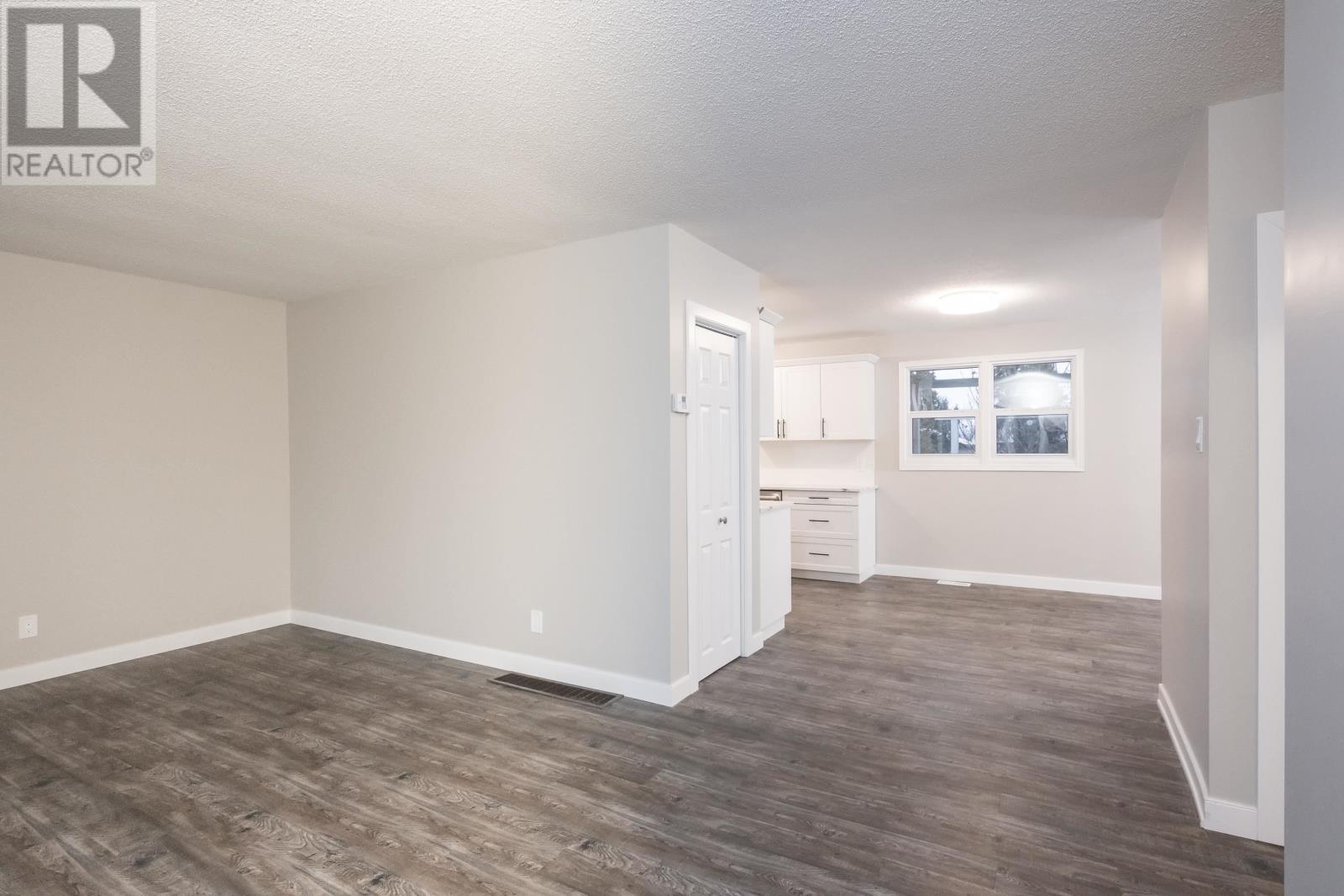 77 Gertrude Ave, Thunder Bay, Ontario  P7A 6V6 - Photo 14 - TB253530