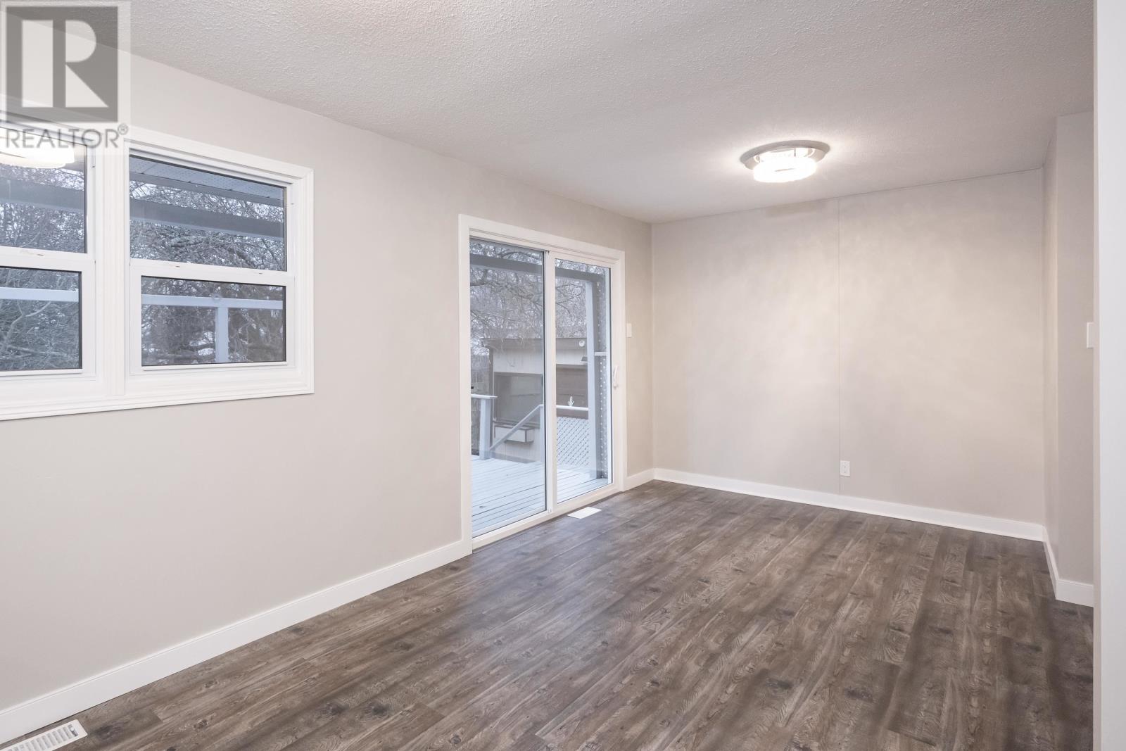 77 Gertrude Ave, Thunder Bay, Ontario  P7A 6V6 - Photo 15 - TB253530