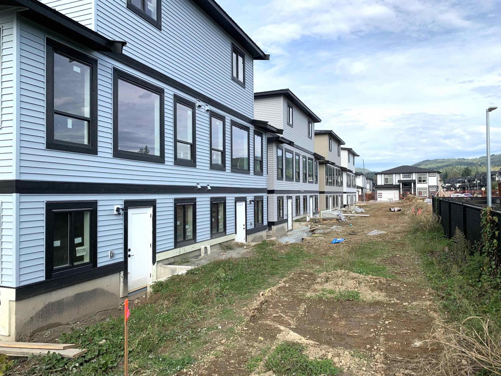 8546 Dunbar Way, Mission, British Columbia  V4S 0A7 - Photo 2 - R3069513