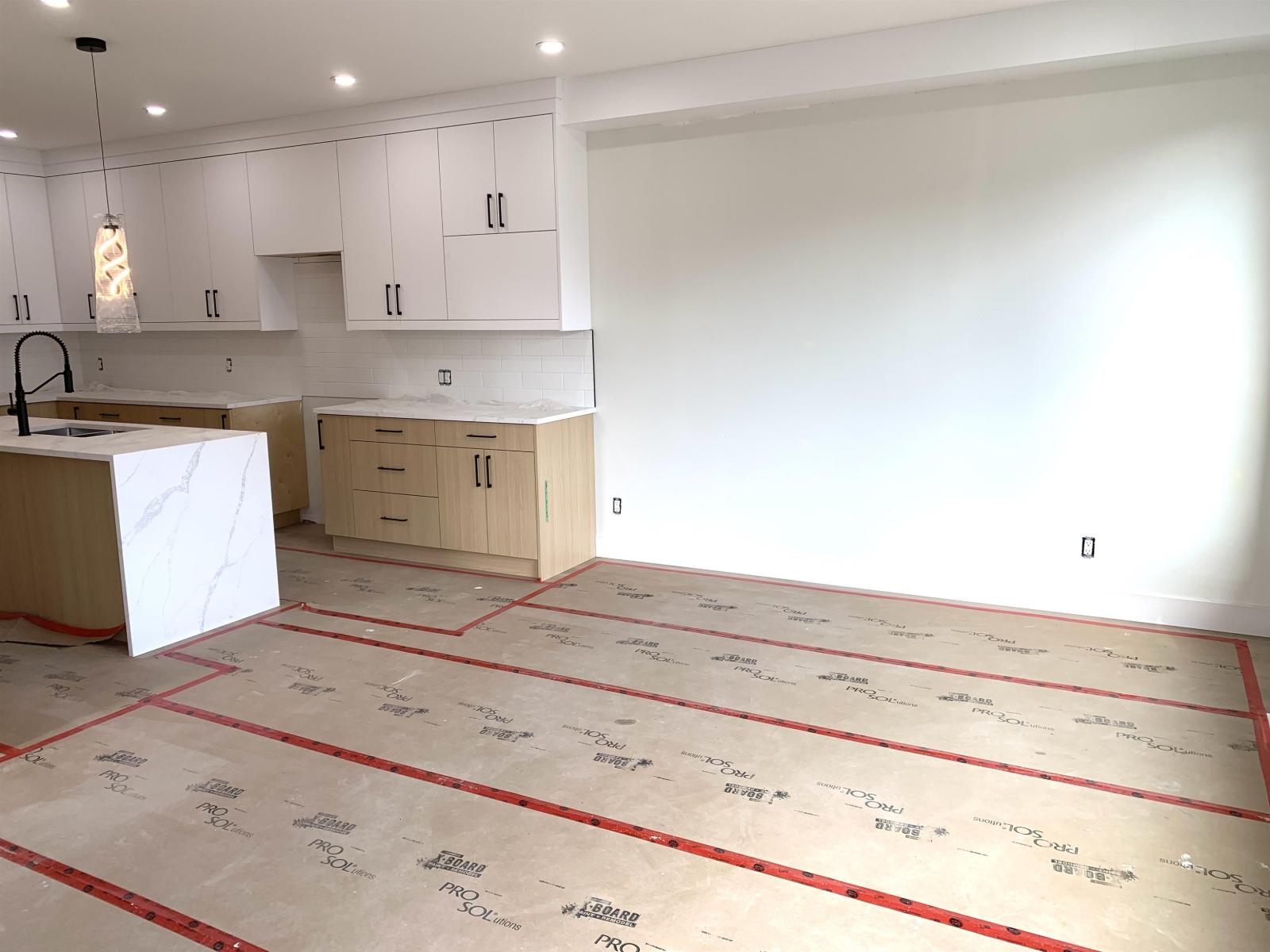 8546 Dunbar Way, Mission, British Columbia  V4S 0A7 - Photo 10 - R3069513