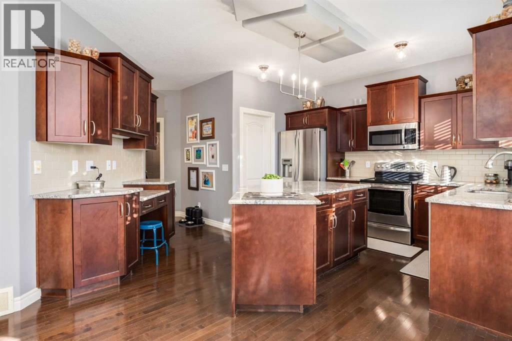 27 Tuscany Estates Drive Nw, Calgary, Alberta  T3L 2Z7 - Photo 18 - A2266700