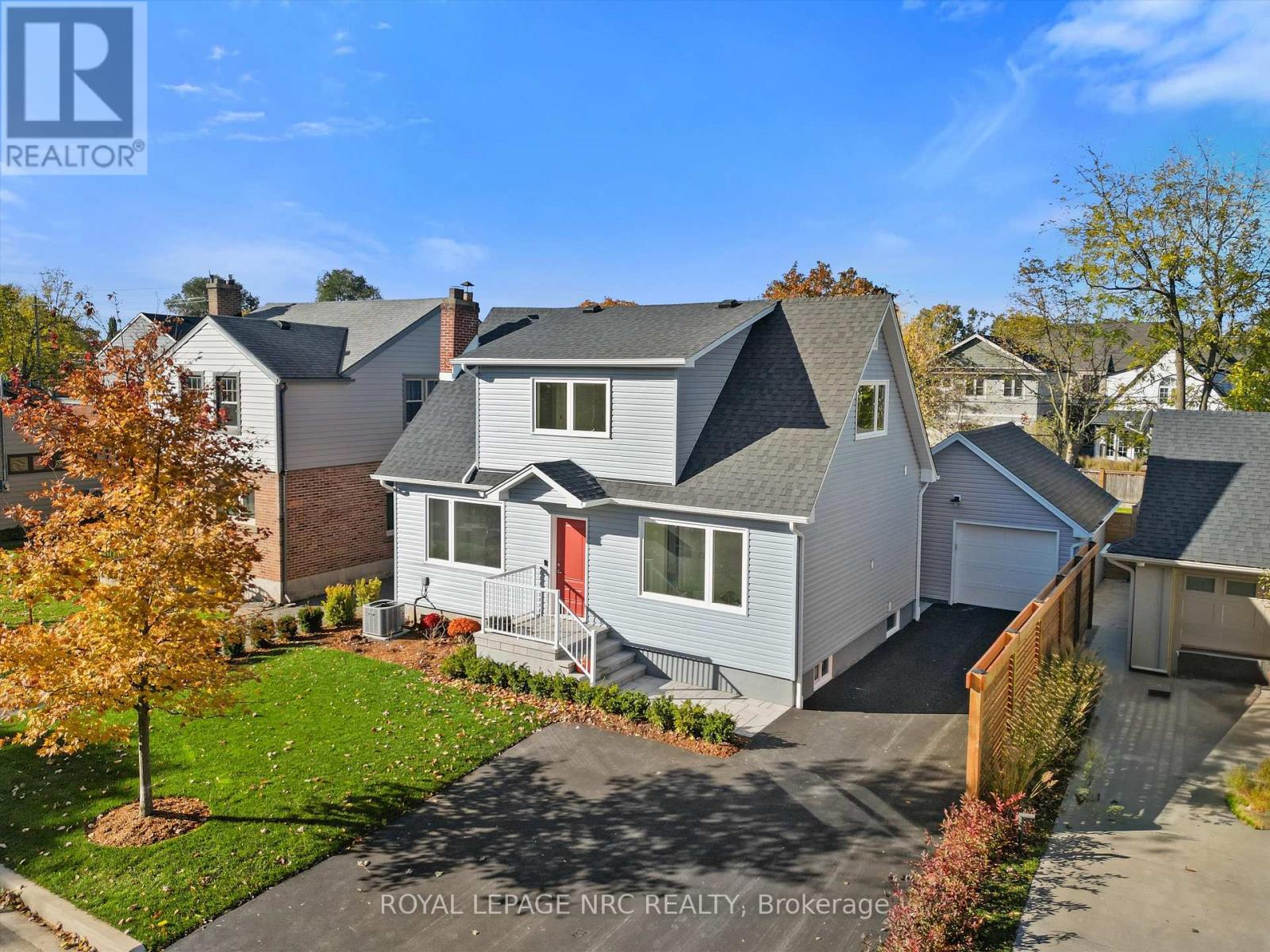 118 Glenwood Drive, St. Catharines, Ontario  L2R 4C7 - Photo 2 - X12576028