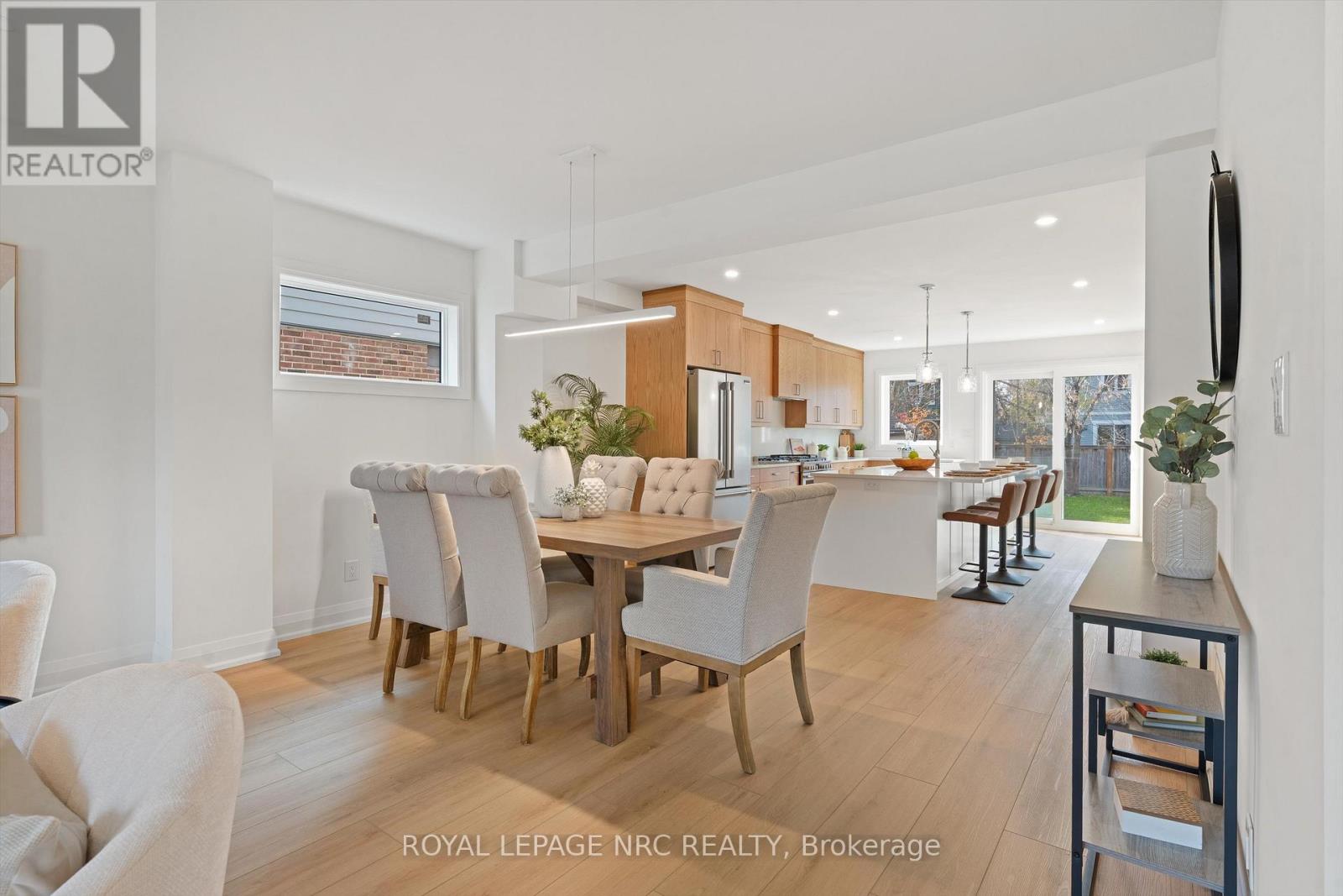 118 Glenwood Drive, St. Catharines, Ontario  L2R 4C7 - Photo 5 - X12576028