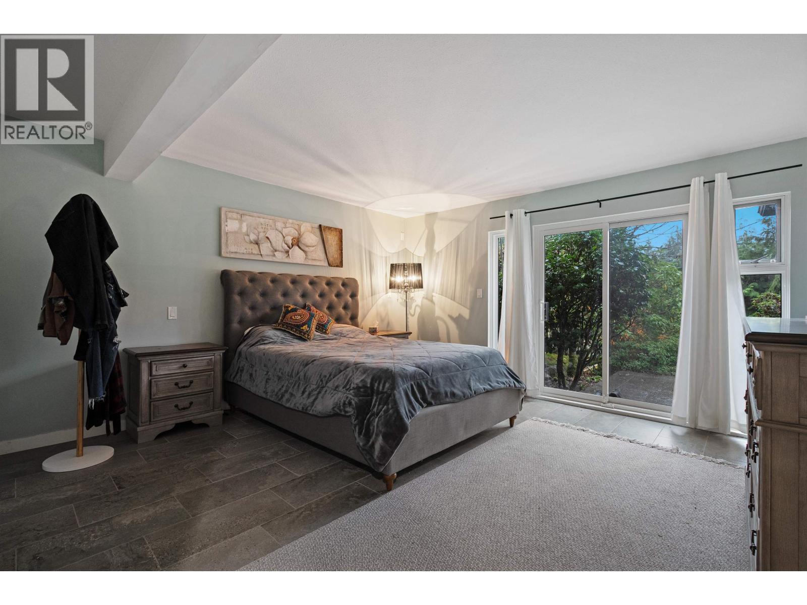 5625 Eagle Court, North Vancouver, British Columbia  V7R 4V5 - Photo 17 - R3069979