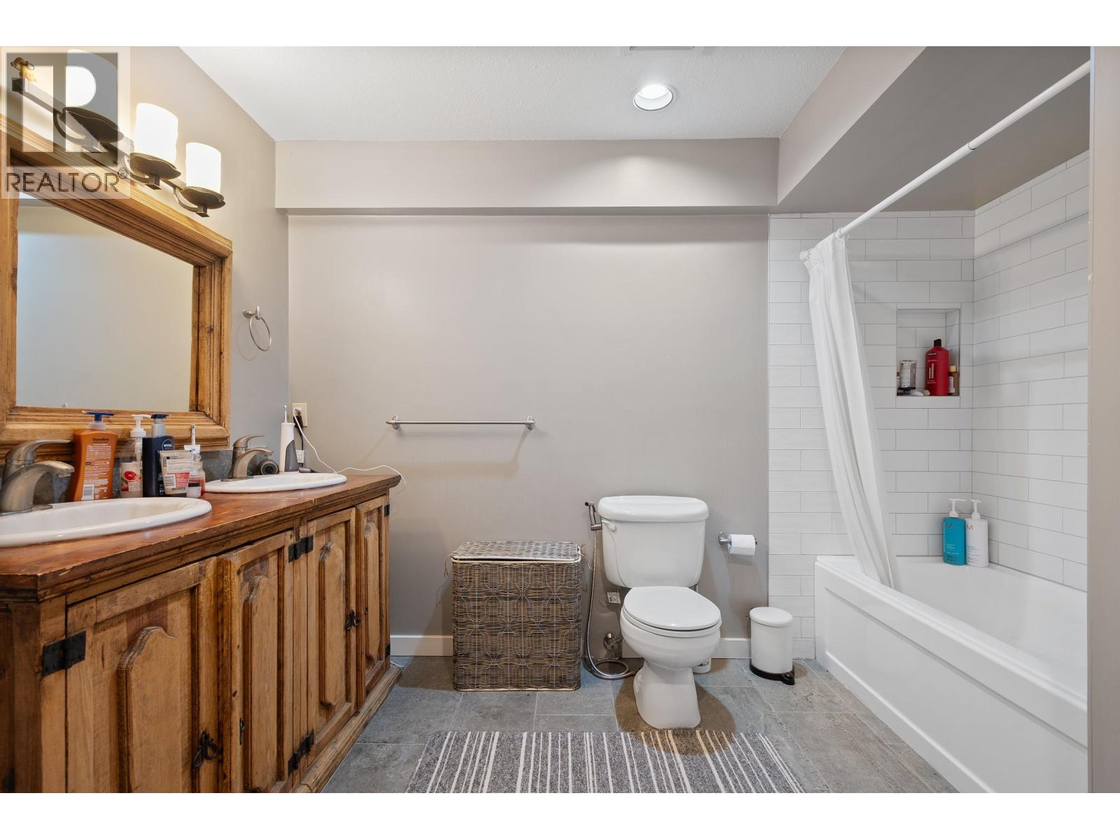 5625 Eagle Court, North Vancouver, British Columbia  V7R 4V5 - Photo 22 - R3069979