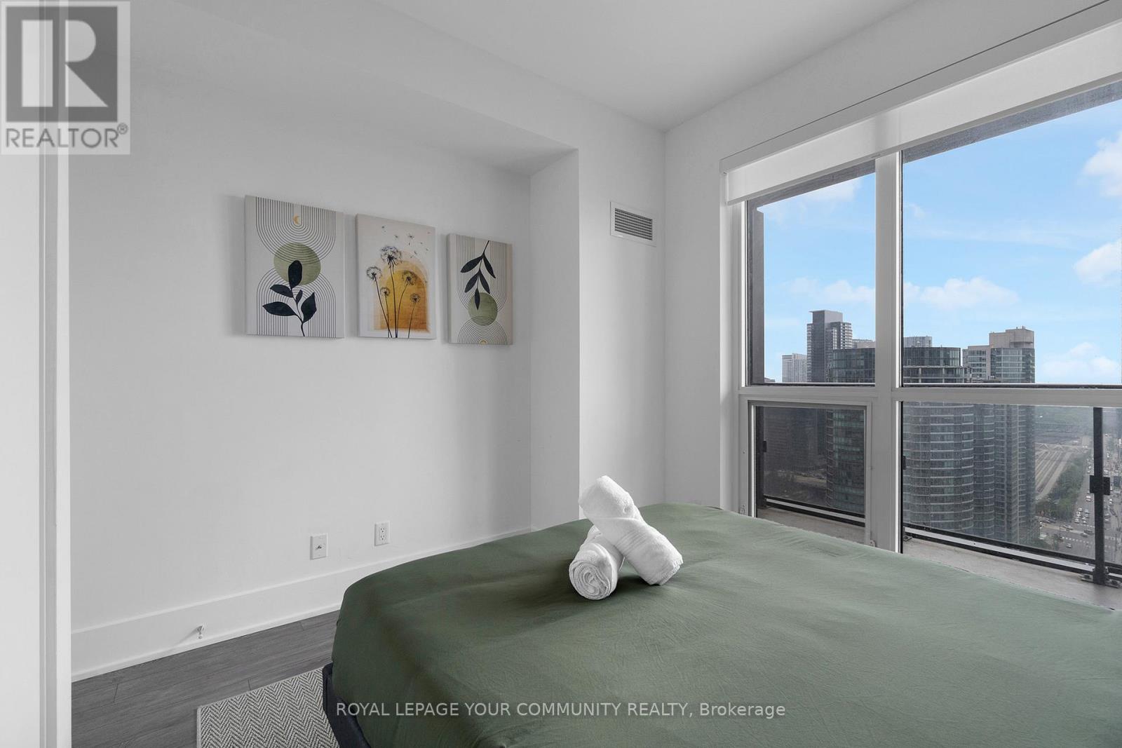 2912 - 300 Front Street, Toronto, Ontario  M5V 0E9 - Photo 14 - C12574904