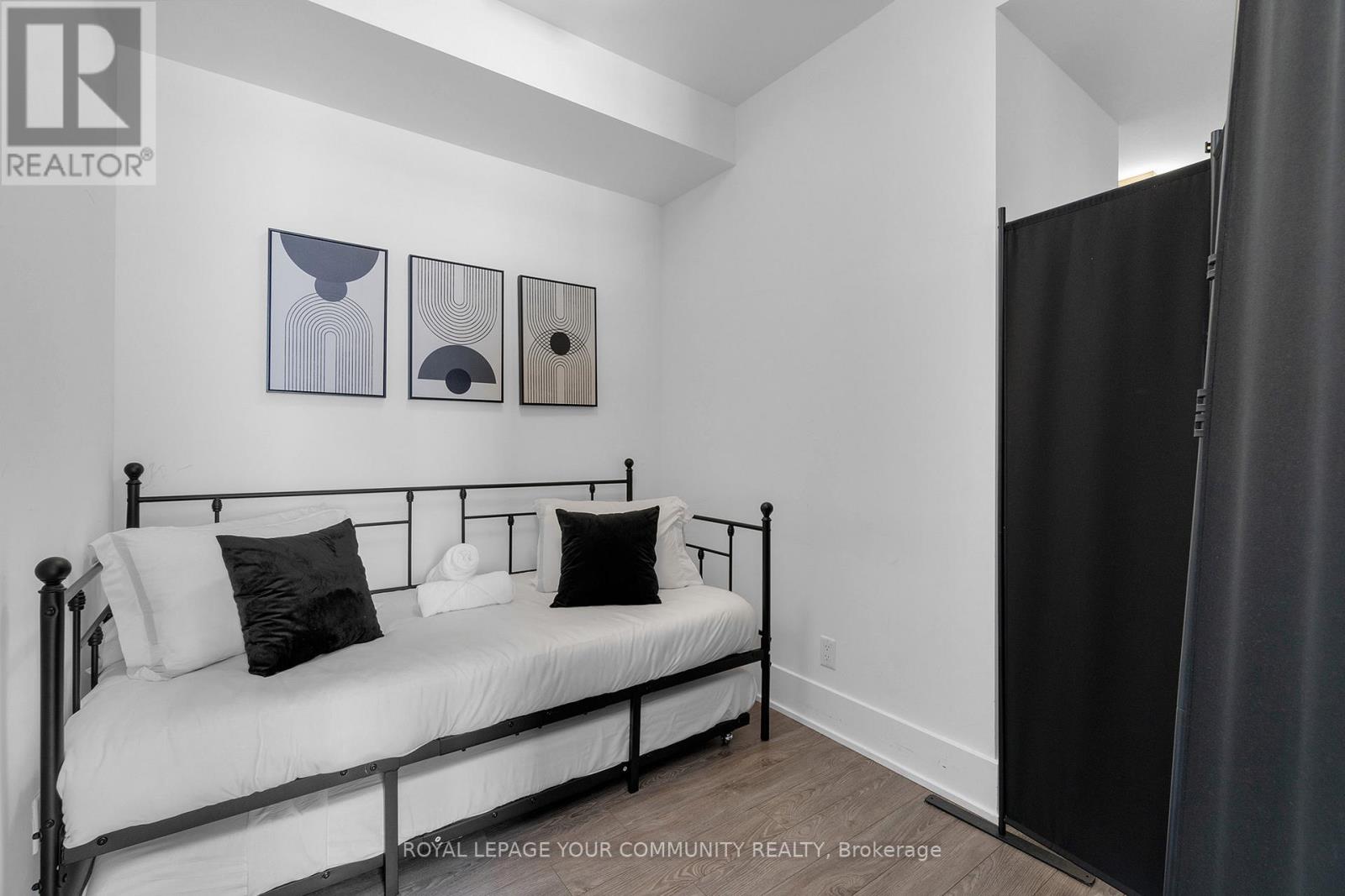 2912 - 300 Front Street, Toronto, Ontario  M5V 0E9 - Photo 20 - C12574904