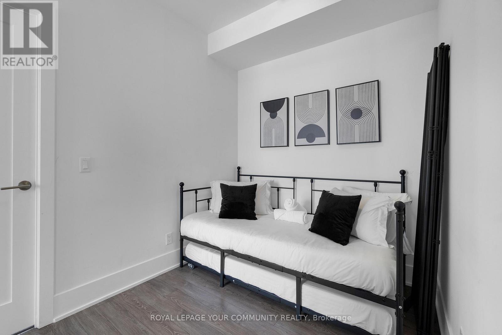 2912 - 300 Front Street, Toronto, Ontario  M5V 0E9 - Photo 19 - C12574904