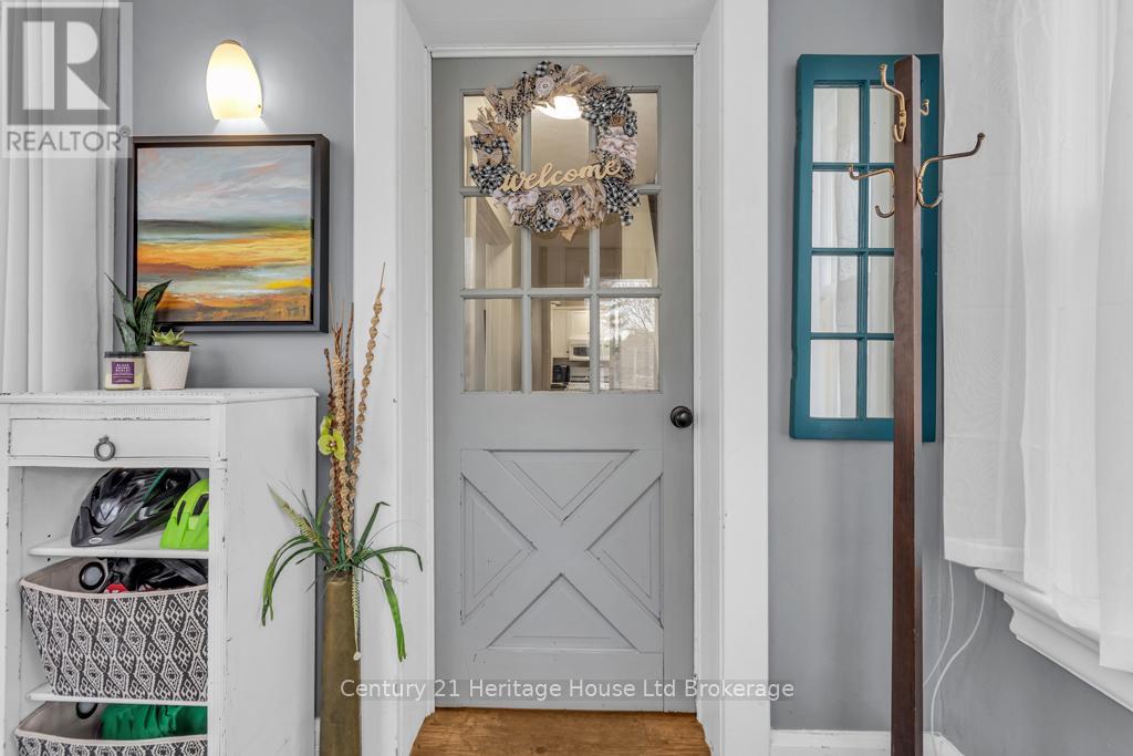 168 Wellington Street N, Woodstock (Woodstock - North), Ontario  N4S 6R6 - Photo 4 - X12575944