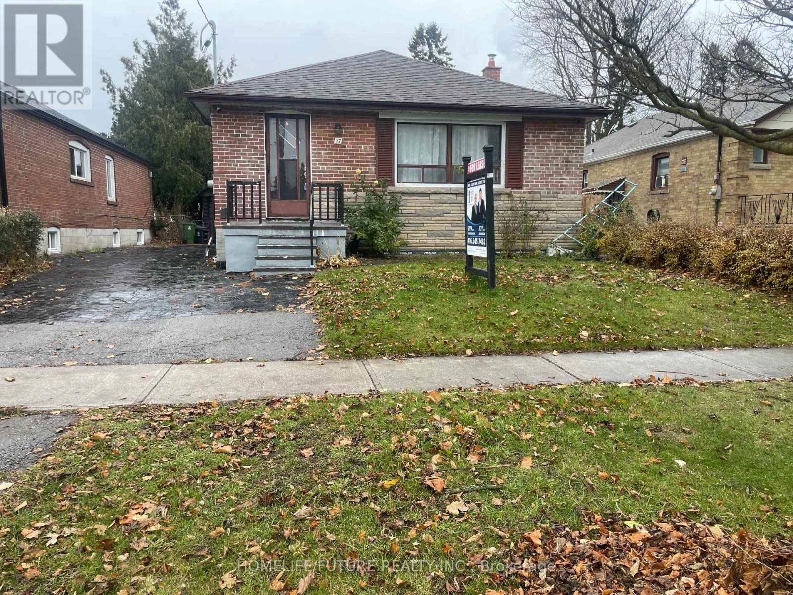 17 FLINTRIDGE ROAD, Toronto, Ontario