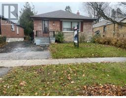 17 FLINTRIDGE ROAD, Toronto, Ontario