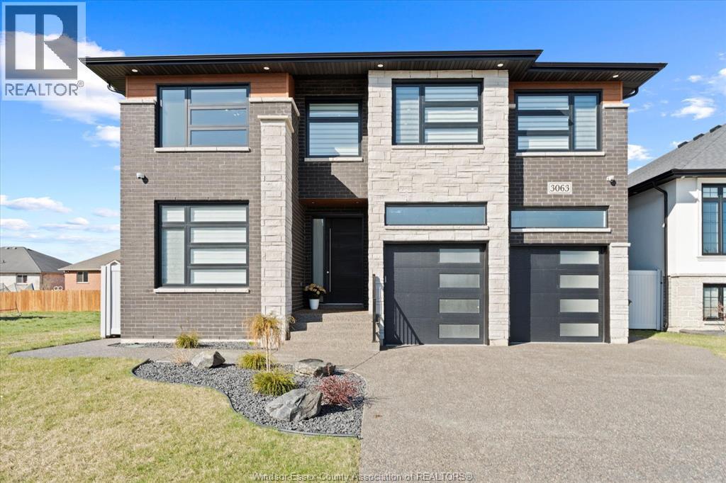 MLS# 25030598: 3063 BETTS AVENUE Unit# BASEMENT, Windsor, Canada