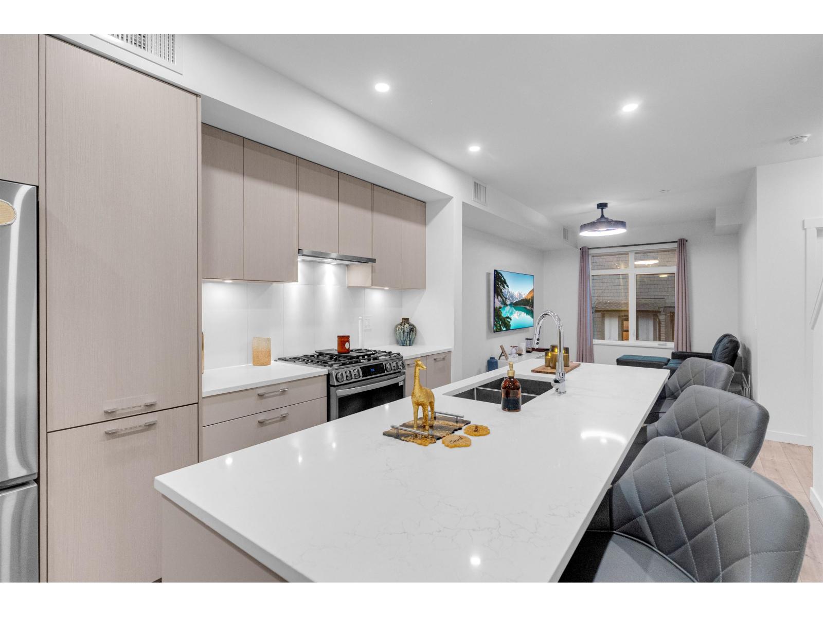 226 6951 204 Street, Langley, British Columbia  V2Y 3W4 - Photo 3 - R3069551