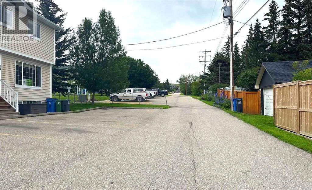 8, 304 Ross Avenue, Cochrane, Alberta  T4C 2J5 - Photo 5 - A2245960