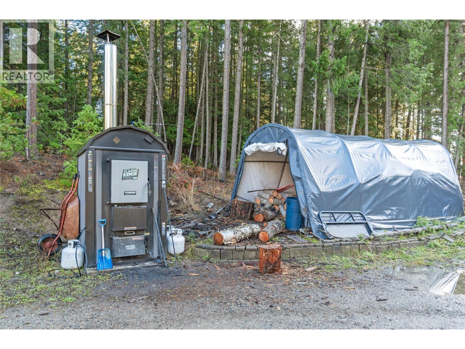 2550 Cody Road, Magna Bay, British Columbia  V0E 1M7 - Photo 36 - 10369775