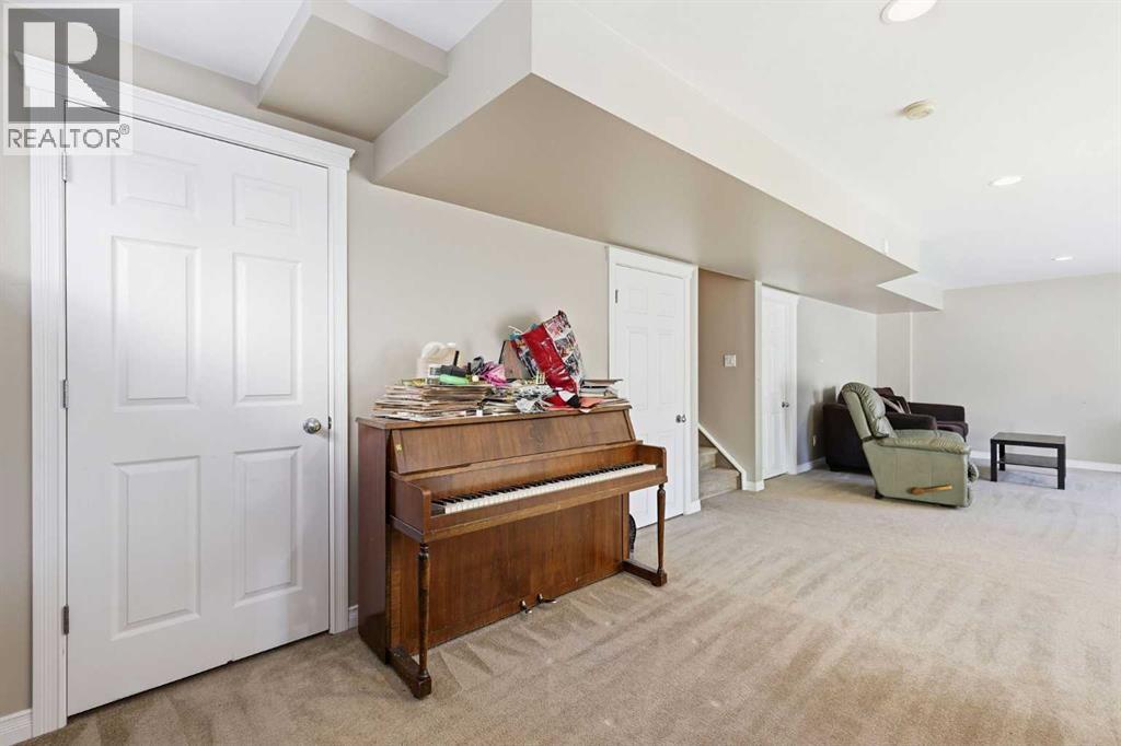 74 West Springs Road Sw, Calgary, Alberta  T3H 4P6 - Photo 36 - A2271884