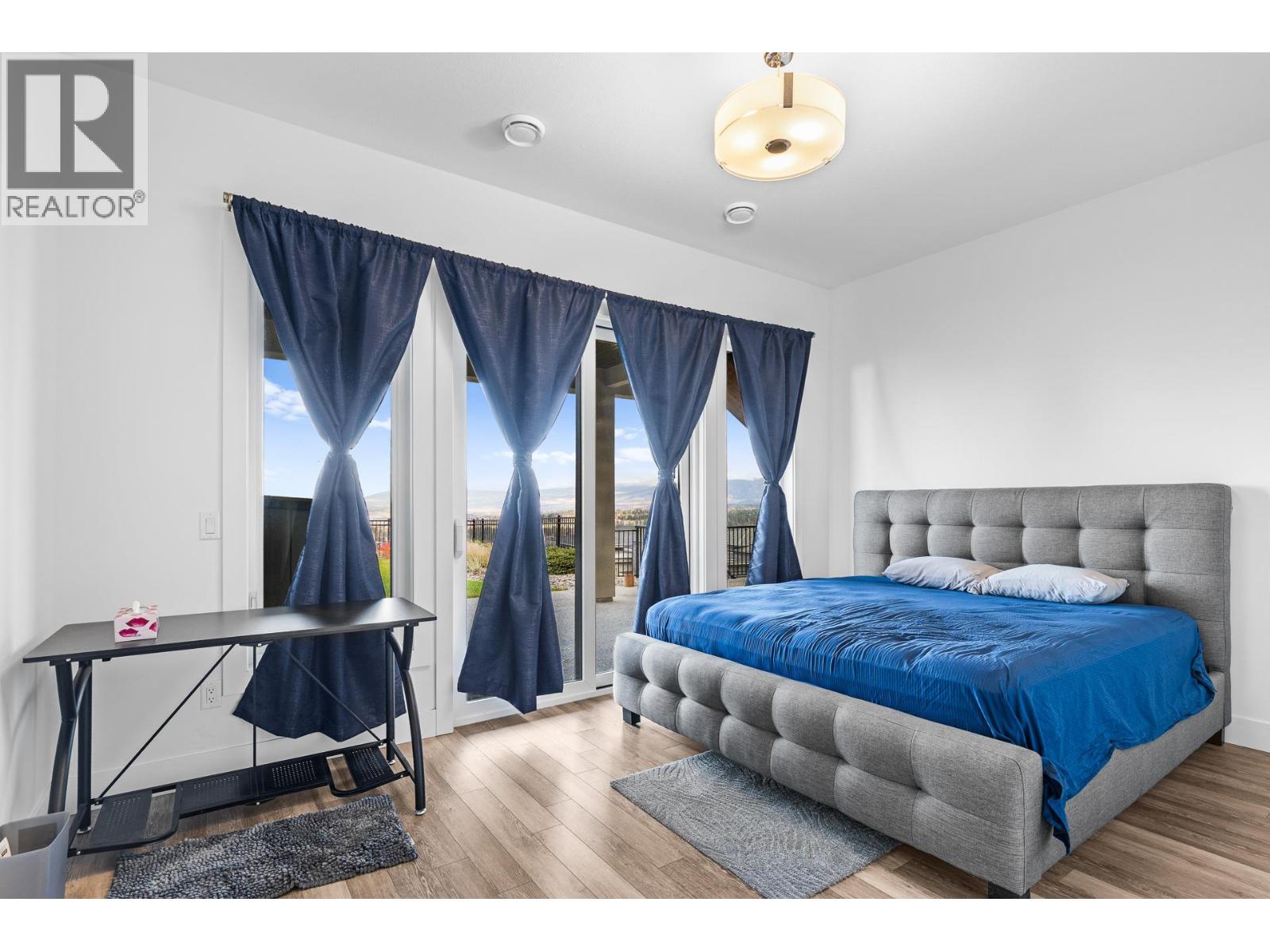 1068 Clarance Avenue, Kelowna, British Columbia  V1W 5M6 - Photo 55 - 10369877