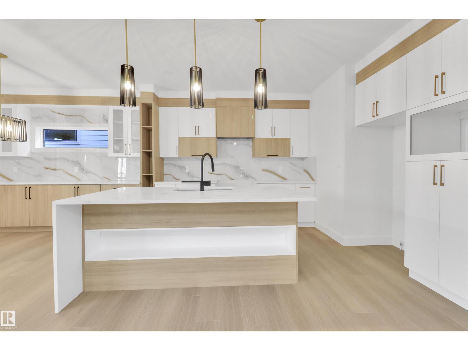 6125 Crawford Dr Sw, Edmonton Sw Sw, Edmonton, Alberta  T6W 4L7 - Photo 3 - E4466705