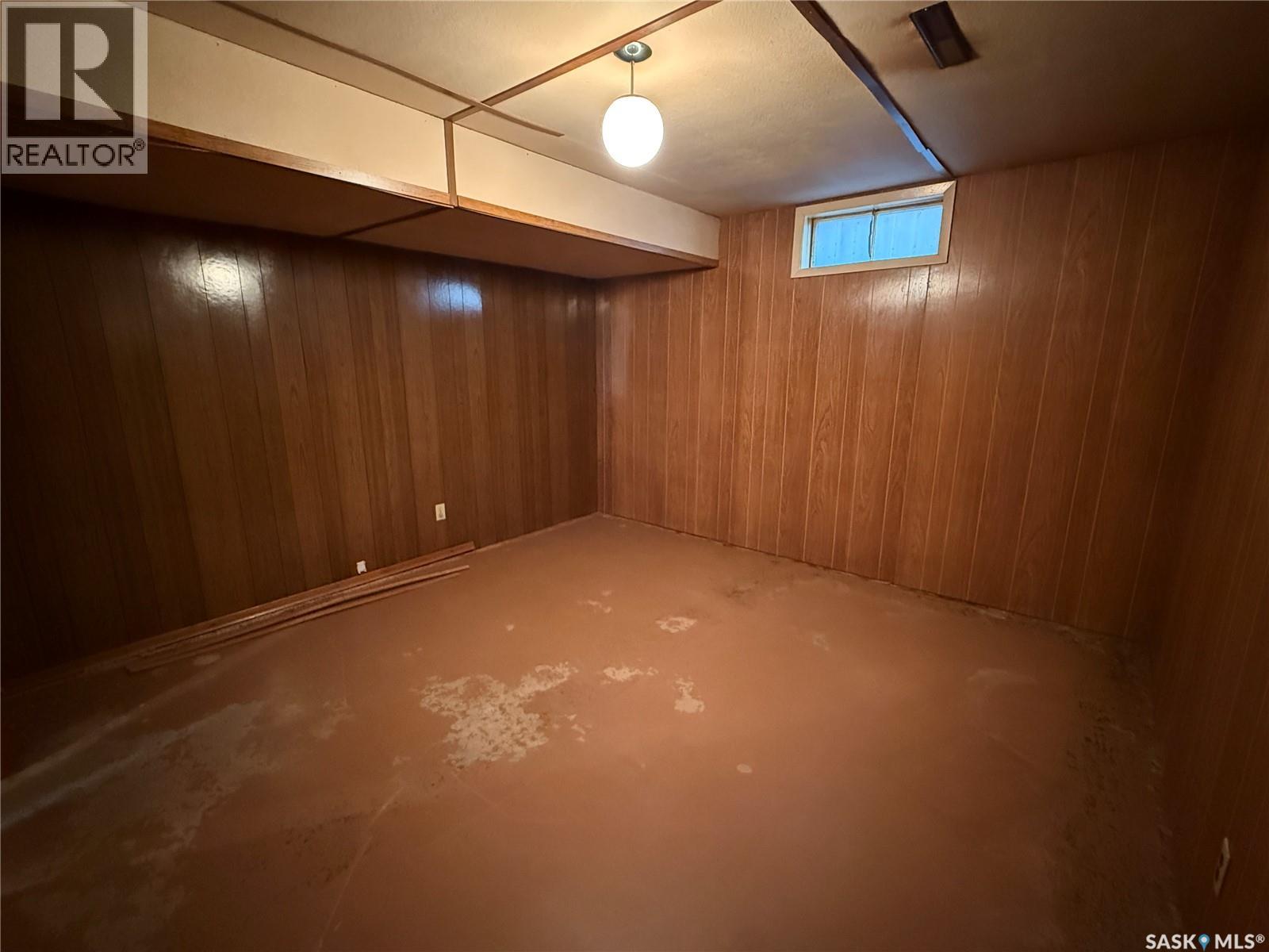 127 Ash Drive, Weyburn, Saskatchewan  S4H 0S3 - Photo 20 - SK024635