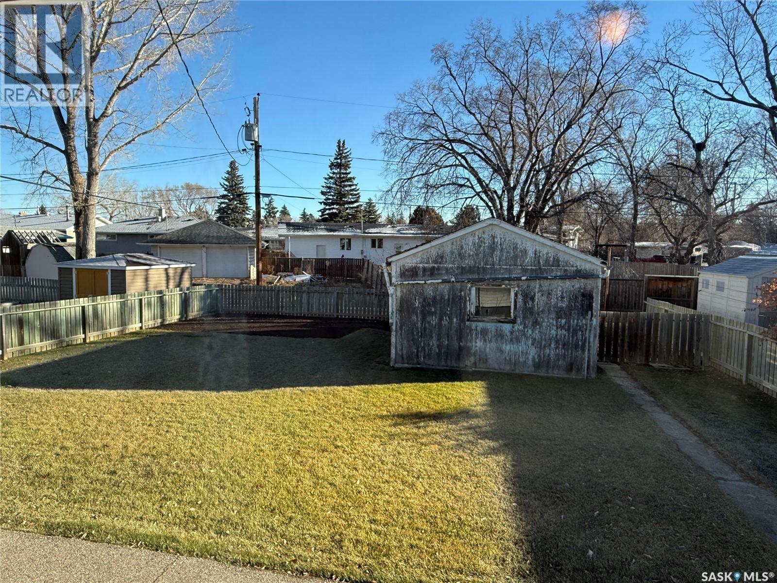 127 Ash Drive, Weyburn, Saskatchewan  S4H 0S3 - Photo 32 - SK024635