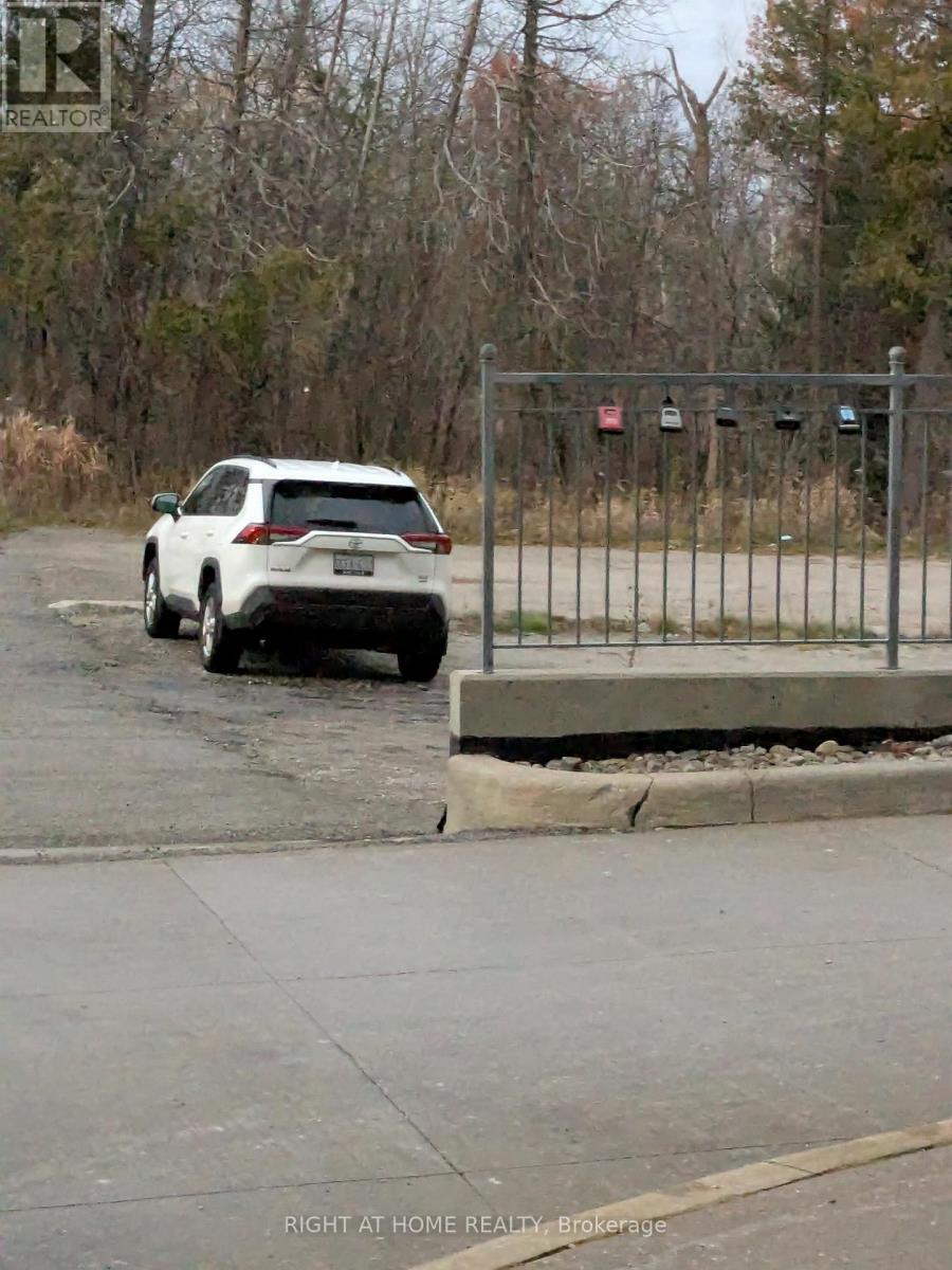 A609 - 11211 Yonge Street, Richmond Hill, Ontario  L4S 0E9 - Photo 28 - N12573472