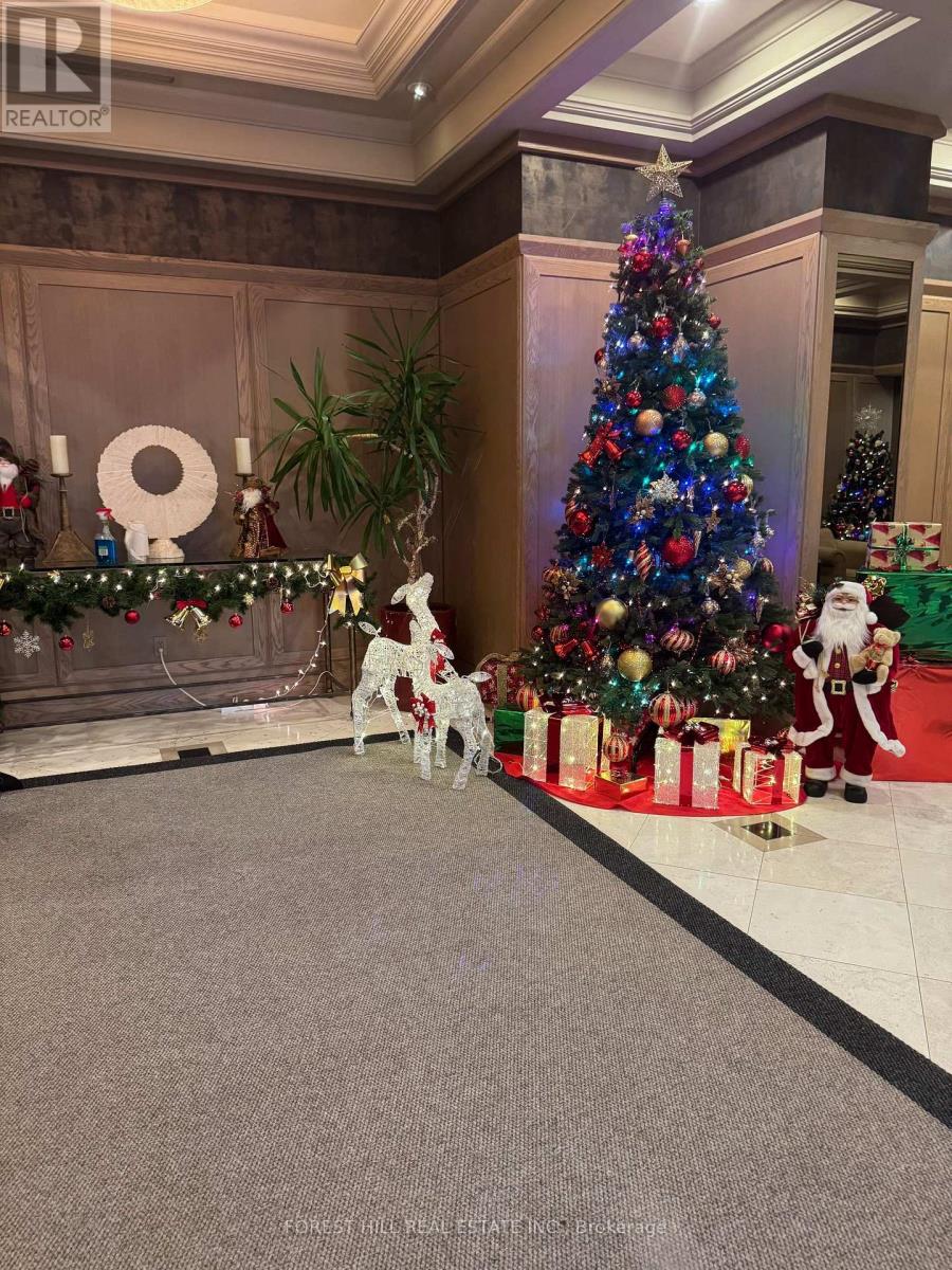 203 - 909 Bay Street, Toronto, Ontario  M5S 3G2 - Photo 4 - C12575948