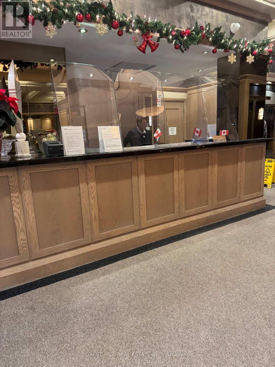 203 - 909 Bay Street, Toronto, Ontario  M5S 3G2 - Photo 5 - C12575948