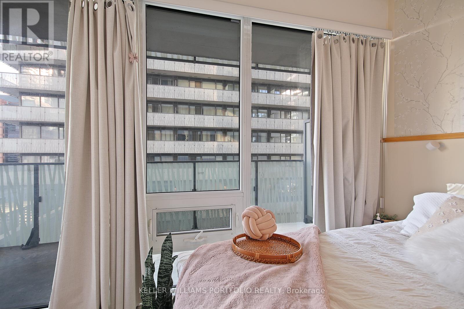 1409 - 42 Charles Street E, Toronto, Ontario  M4Y 0B7 - Photo 15 - C12575956