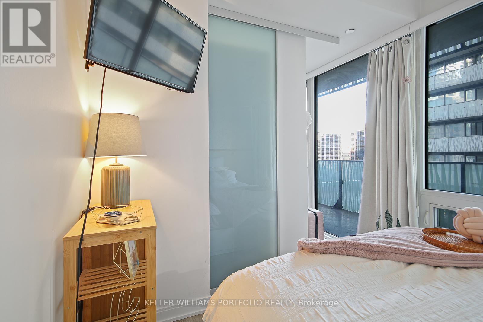 1409 - 42 Charles Street E, Toronto, Ontario  M4Y 0B7 - Photo 16 - C12575956