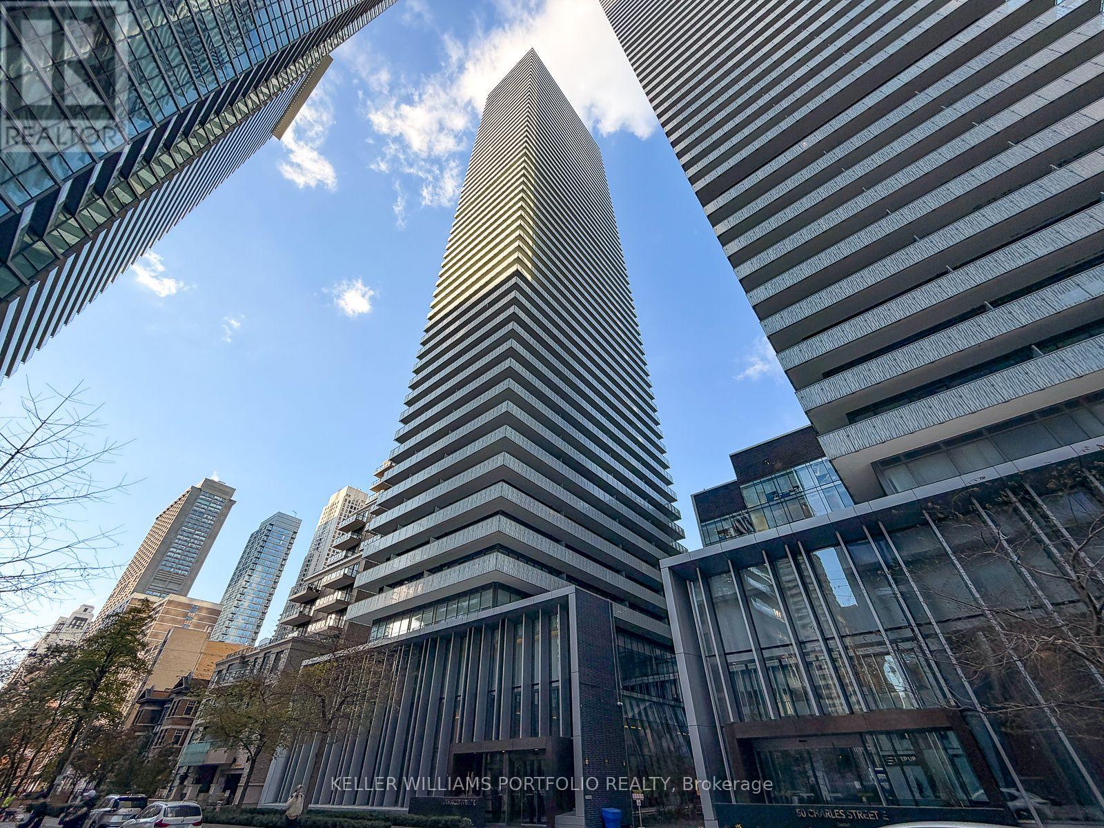 1409 - 42 Charles Street E, Toronto, Ontario  M4Y 0B7 - Photo 2 - C12575956