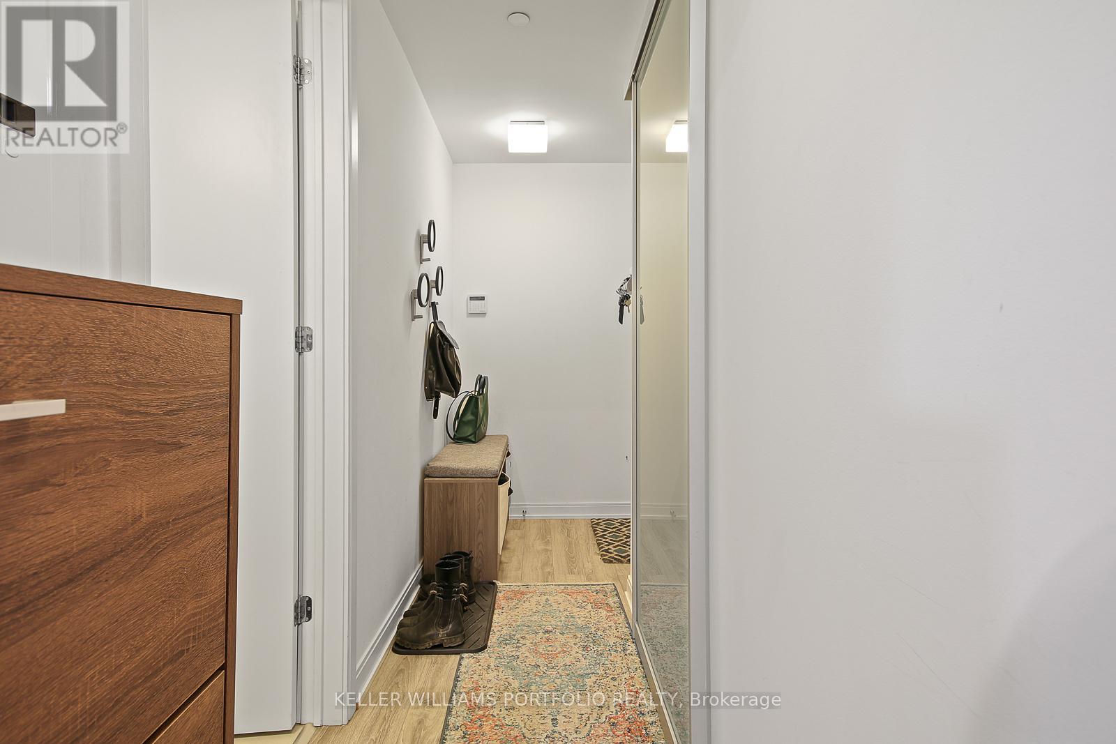 1409 - 42 Charles Street E, Toronto, Ontario  M4Y 0B7 - Photo 4 - C12575956