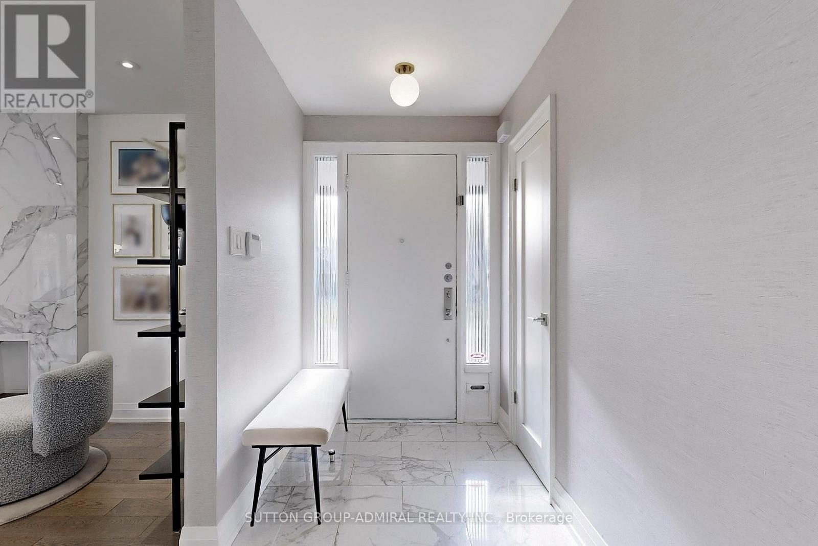 66 Brucewood Crescent, Toronto, Ontario  M6A 2G8 - Photo 4 - C12575966