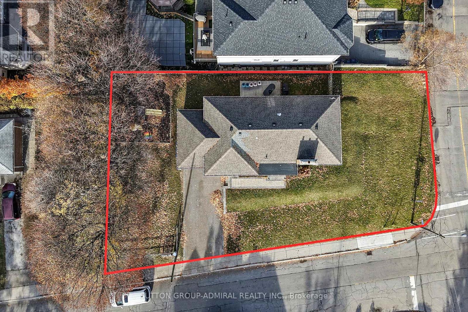 66 Brucewood Crescent, Toronto, Ontario  M6A 2G8 - Photo 48 - C12575966