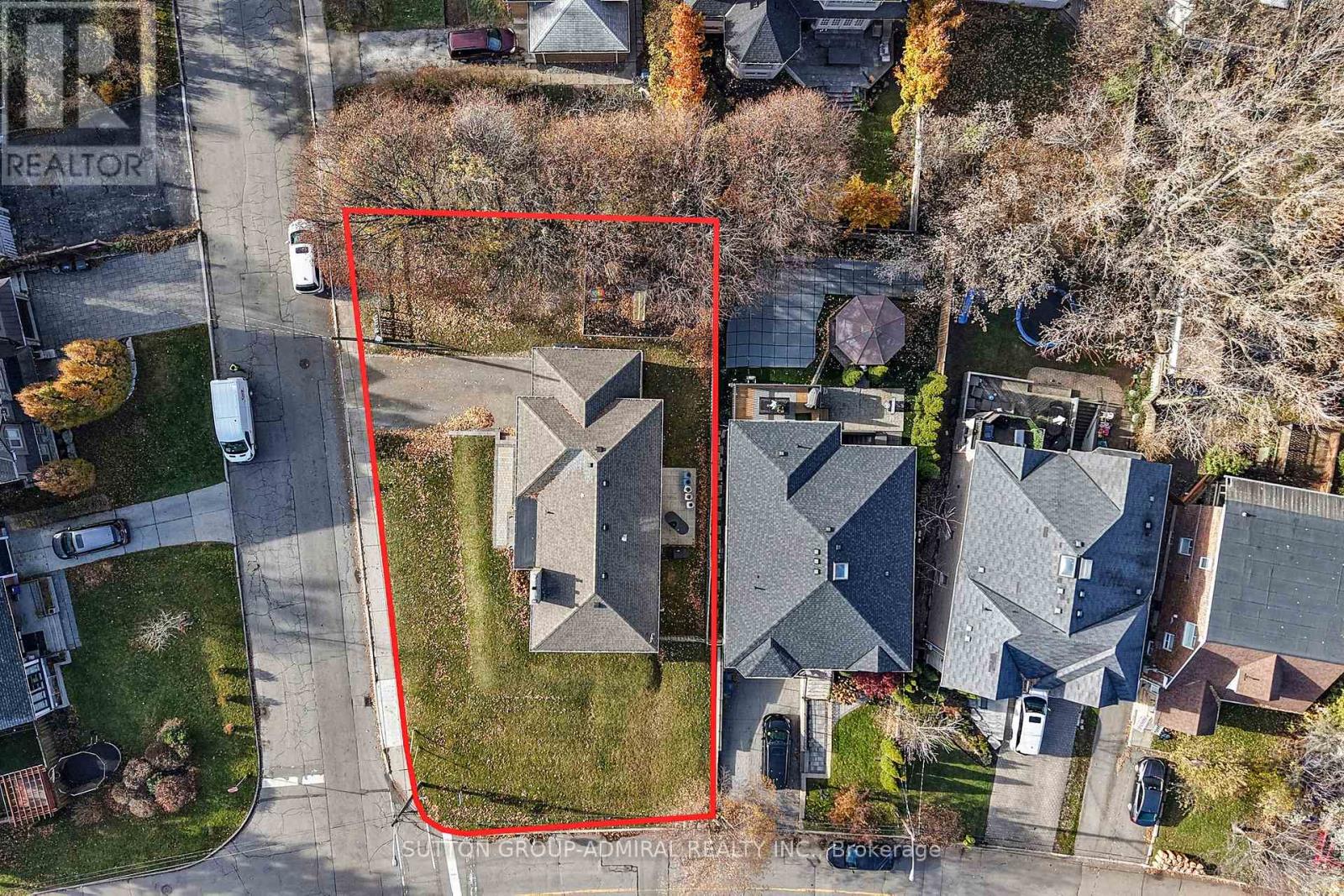 66 Brucewood Crescent, Toronto, Ontario  M6A 2G8 - Photo 49 - C12575966