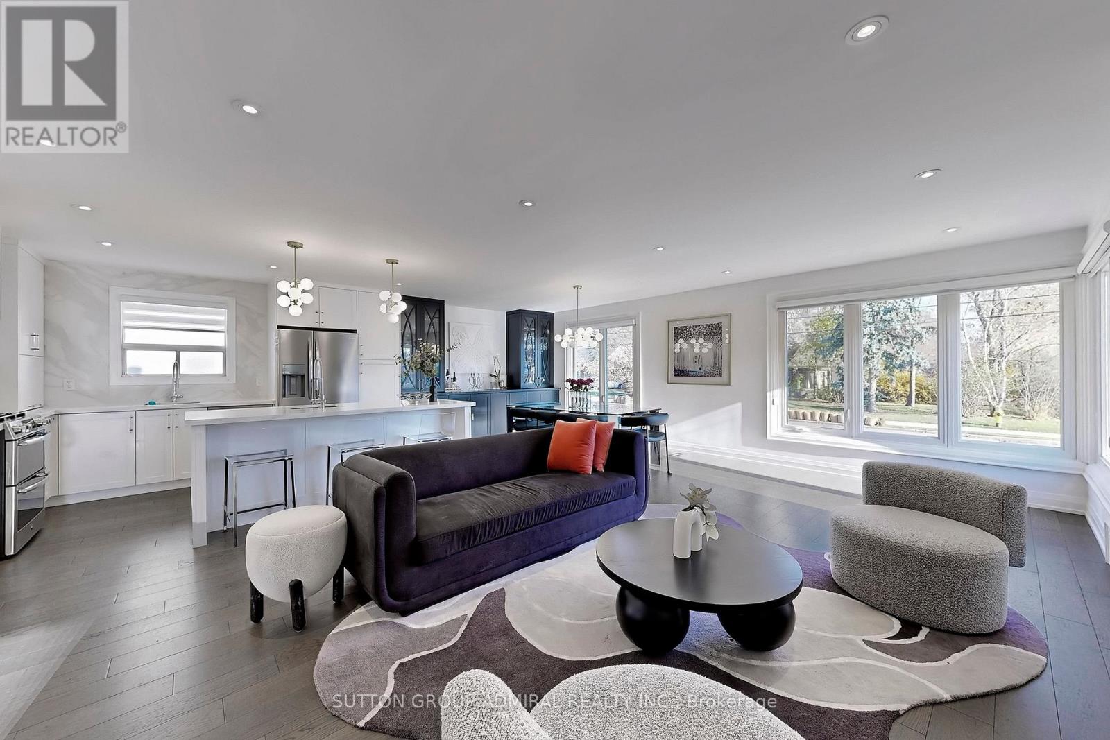 66 Brucewood Crescent, Toronto, Ontario  M6A 2G8 - Photo 5 - C12575966