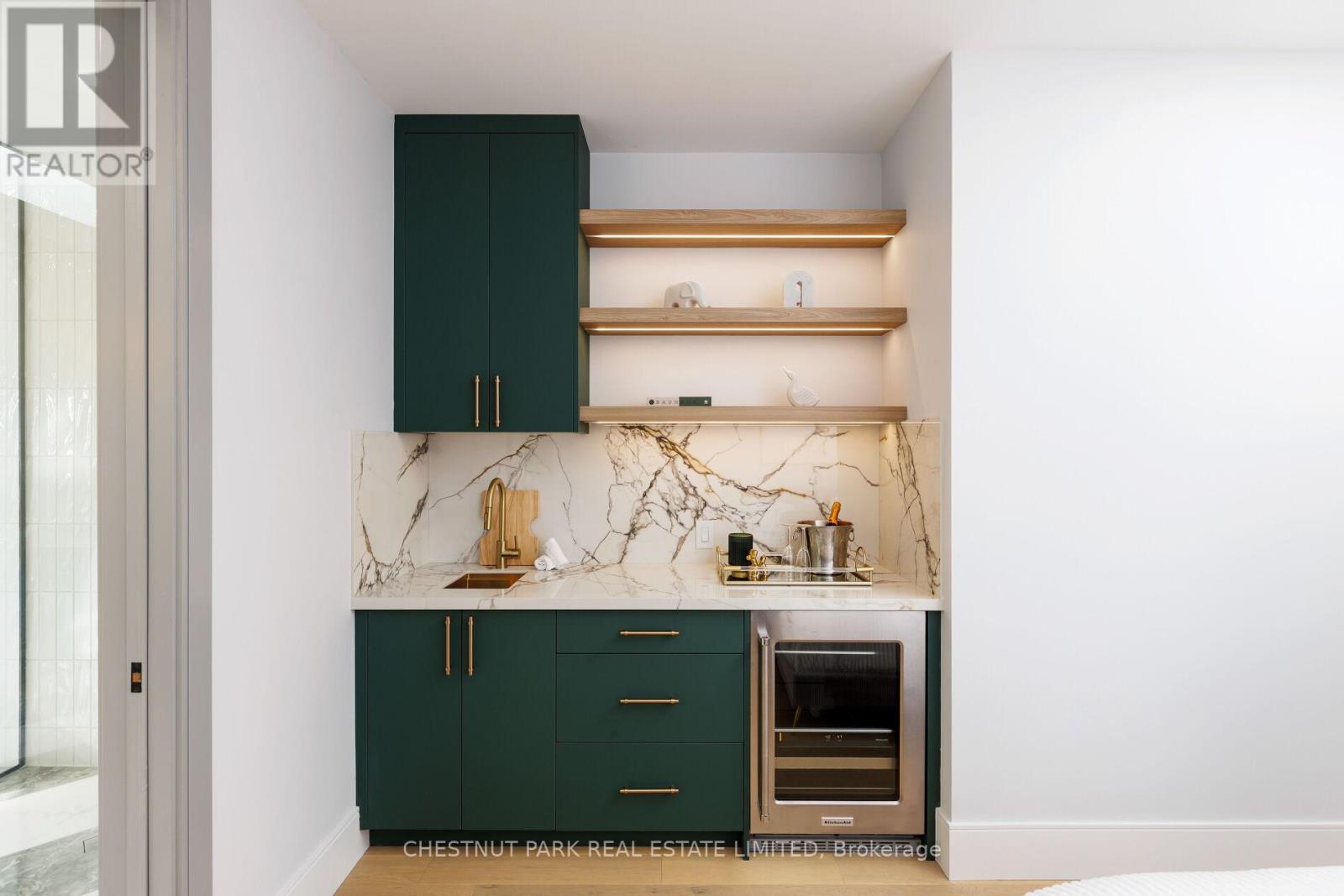 269 Euclid Avenue, Toronto, Ontario  M6J 2K1 - Photo 21 - C12575984