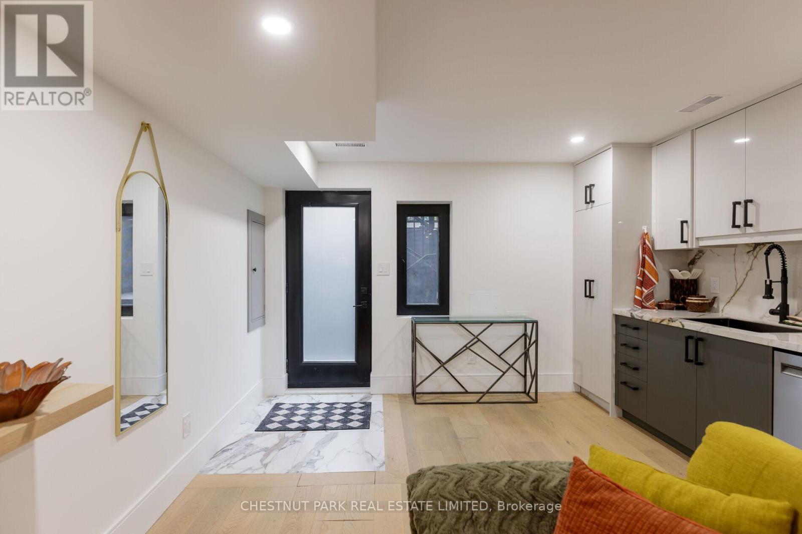 269 Euclid Avenue, Toronto, Ontario  M6J 2K1 - Photo 43 - C12575984