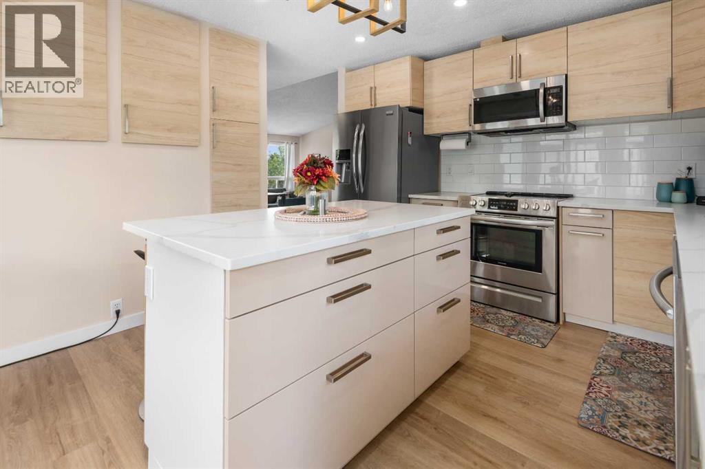 212 Woodbine Boulevard Sw, Calgary, Alberta  T2W 4K5 - Photo 16 - A2255159